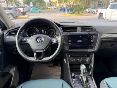 2020 Volkswagen Tiguan COMFORTLINE, L4, 1.4T, 150 CP, 5 PUERTAS, AUT