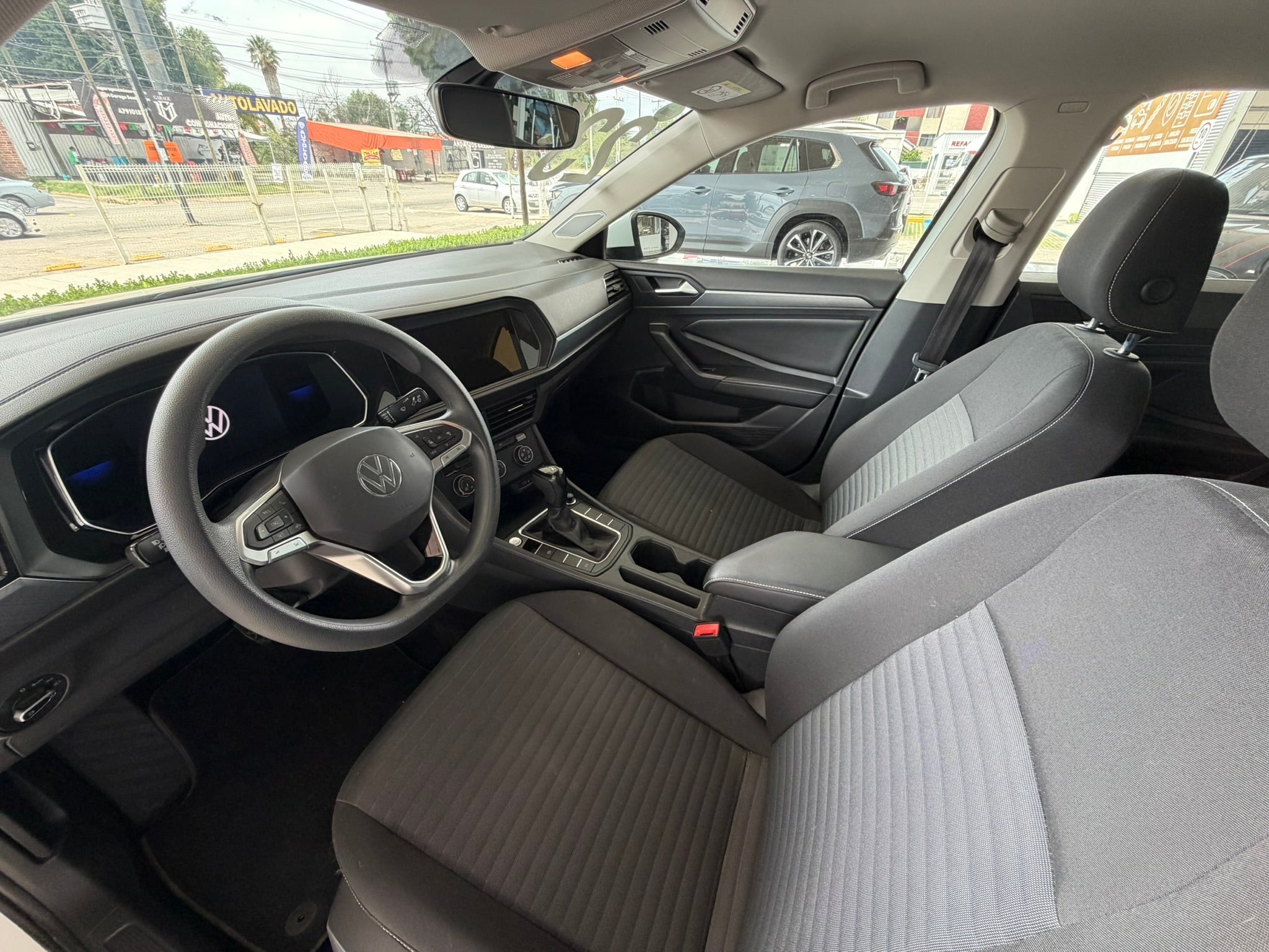 2023 Volkswagen Jetta COMFORTLINE L4 1.4T 150 CP 4 PUERTAS AUT BA AA