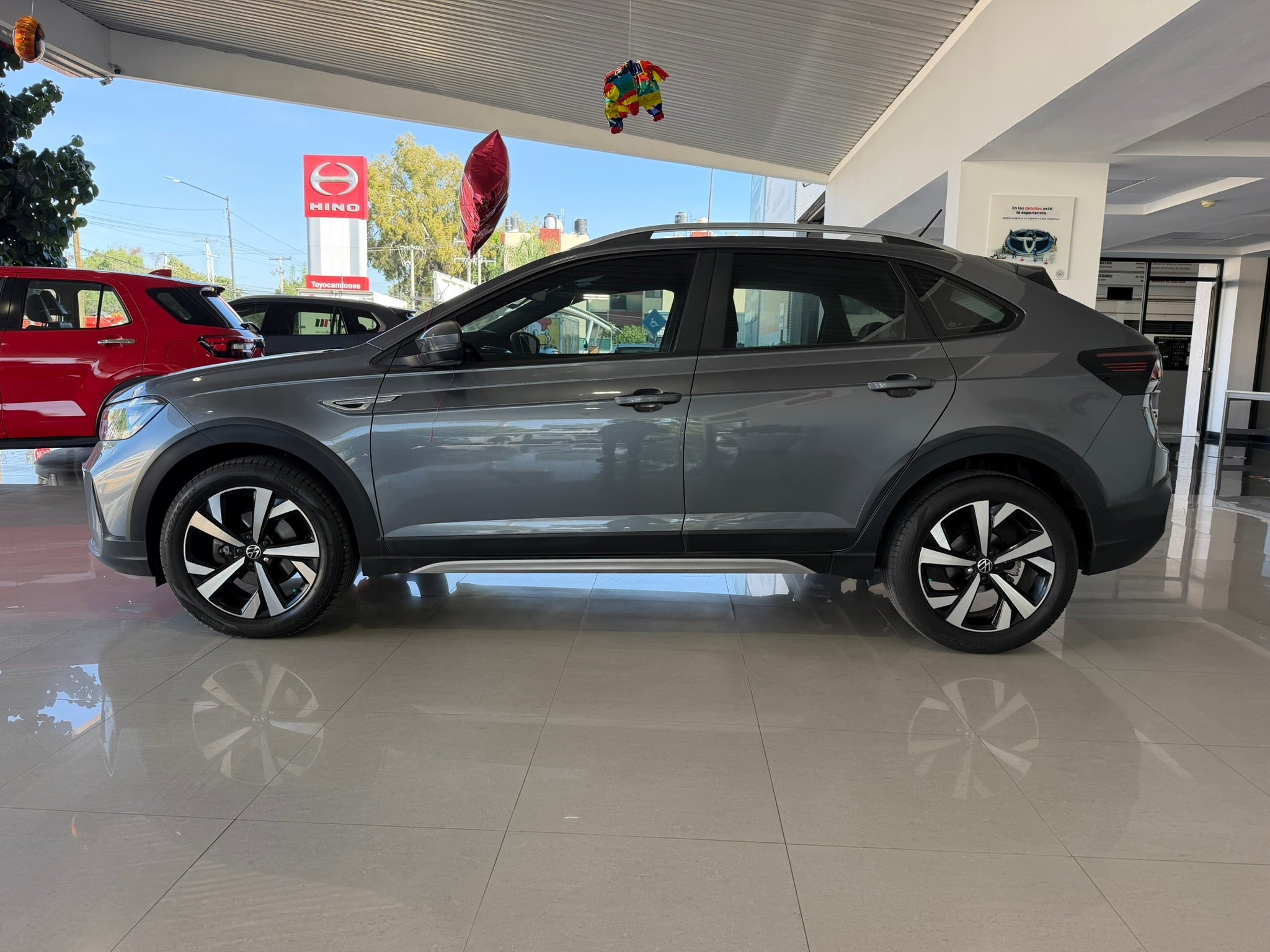 2023 Volkswagen Nivus HIGHLINE L4 1.0T 114 CP 5 PUERTAS AUT