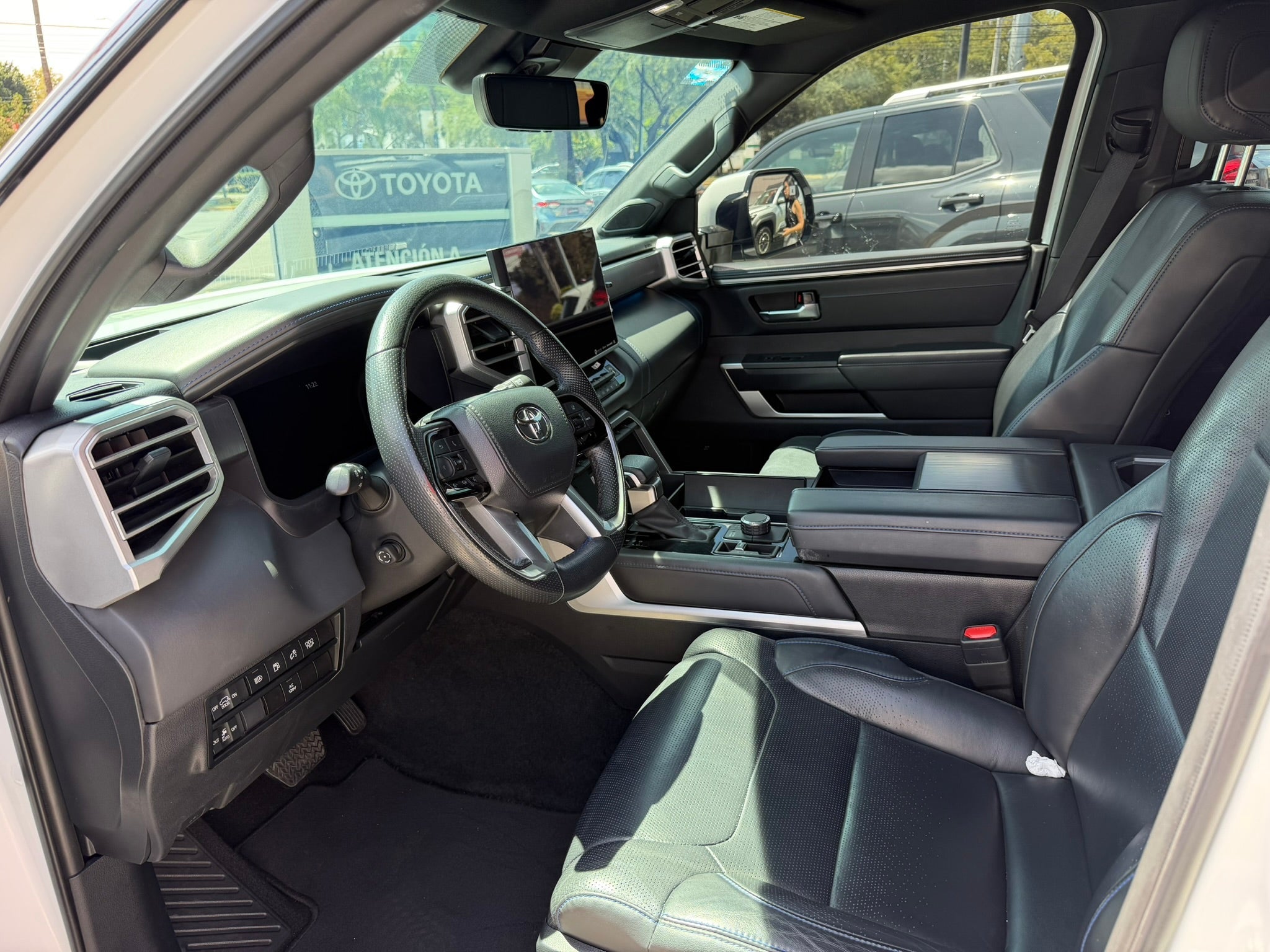 2024 Toyota Sequoia PLATINUM, 6V, 3.4L, 437 CP, AUT, HIBRIDO