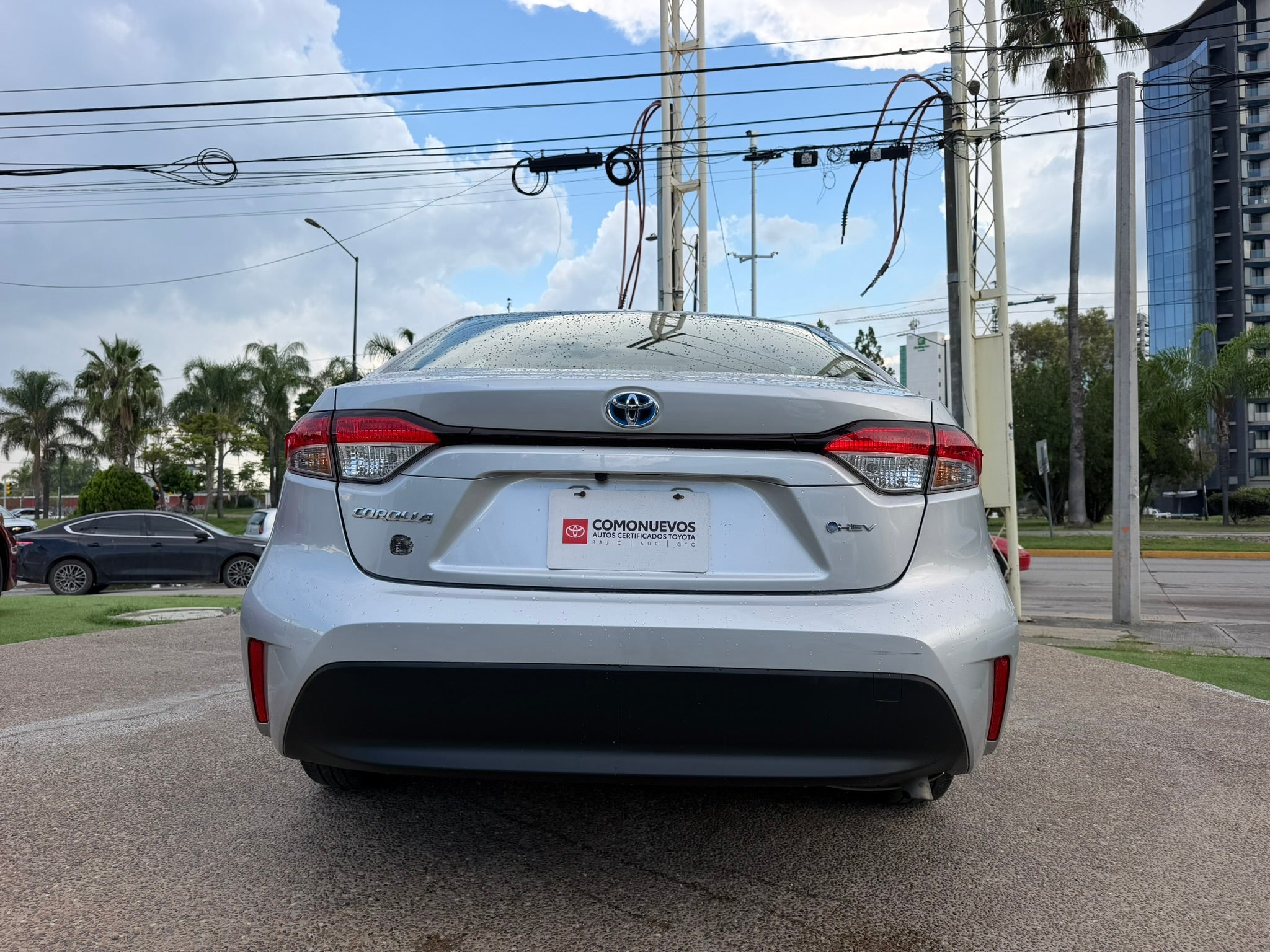 2025 Toyota Corolla LE HIBRIDO, L4, 1.8L, 138 CP, 4 PUERTAS, AUT