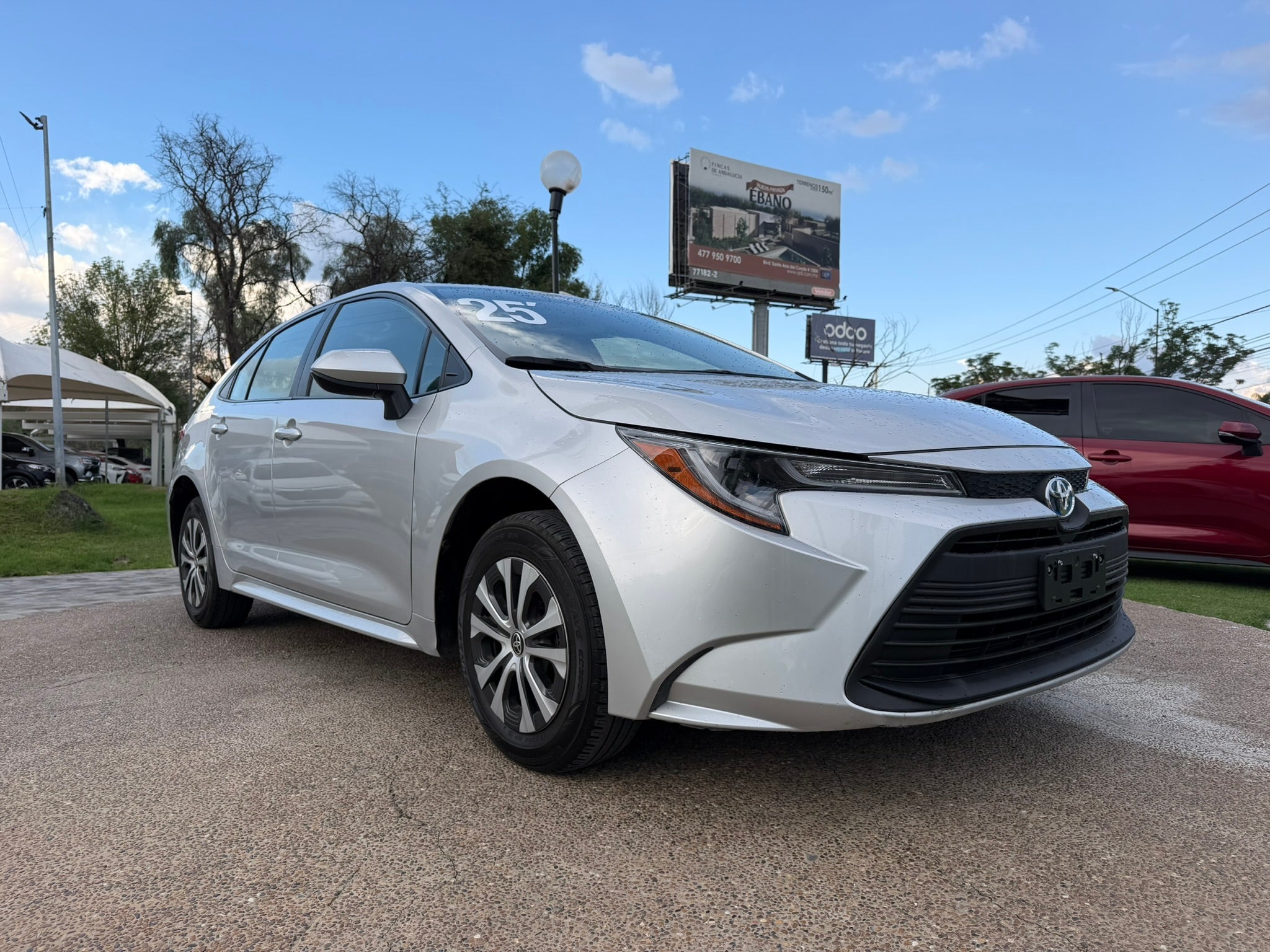 2025 Toyota Corolla LE HIBRIDO, L4, 1.8L, 138 CP, 4 PUERTAS, AUT