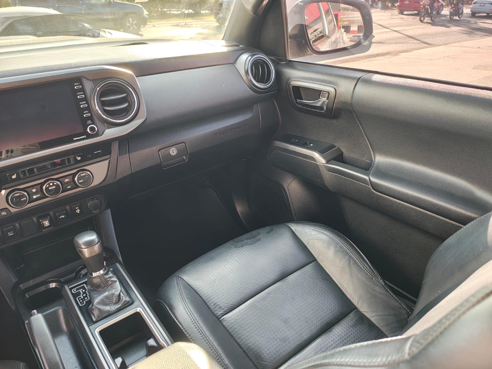 2021 Toyota Tacoma EDICION ESPECIAL, V6, 3.5L, 278 CP, 4 PUERTAS, AUT, 4X4