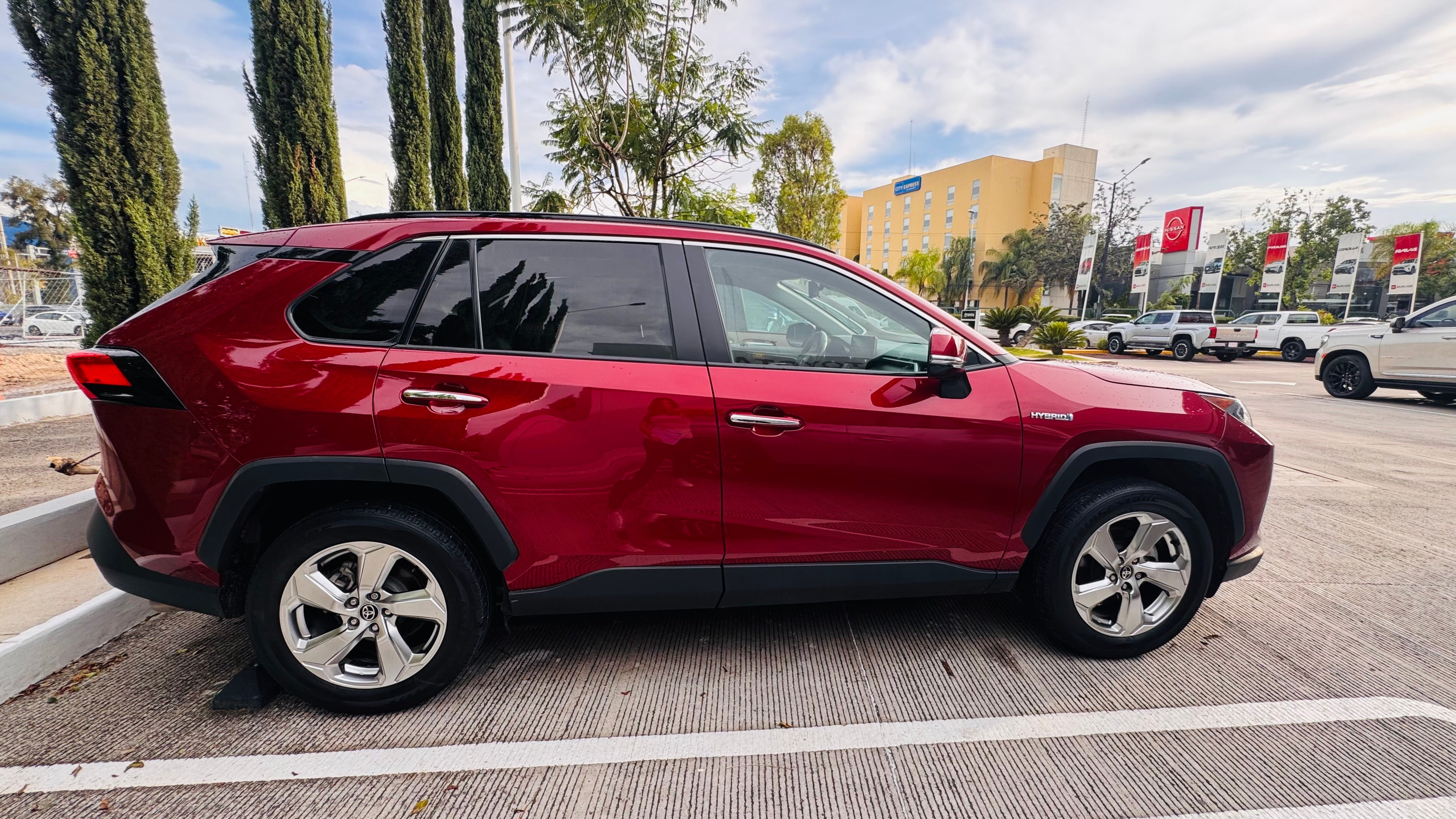 2021 Toyota RAV4 LIMITED, L4, 2.5L, 219 CP, 5 PUERTAS, AUT, FWD, HIBRIDO