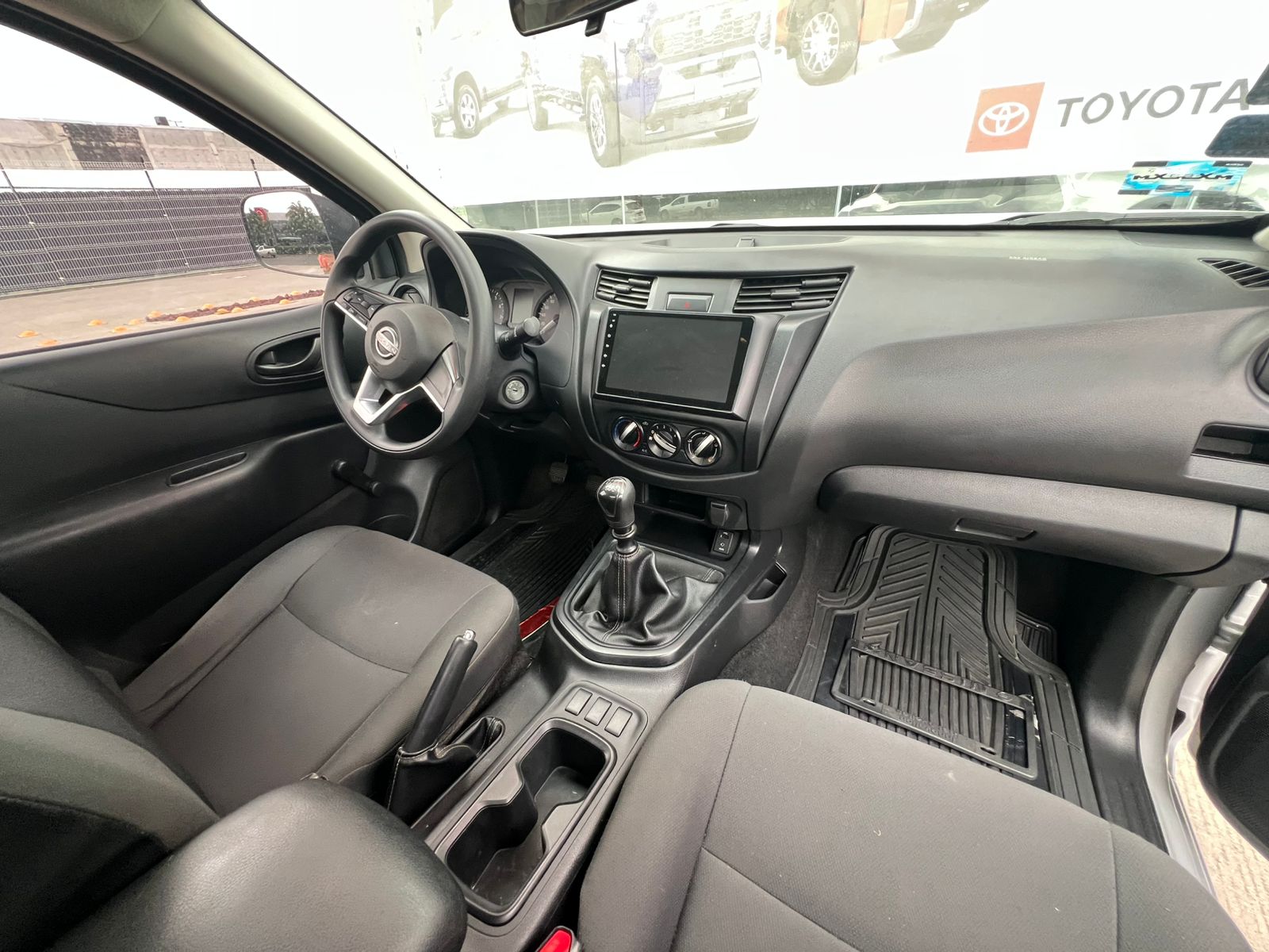 2023 Nissan NP300 PICK UP, L4, 2.5L, 166 CP, 2 PUERTAS, STD, DH, PAQ SEG