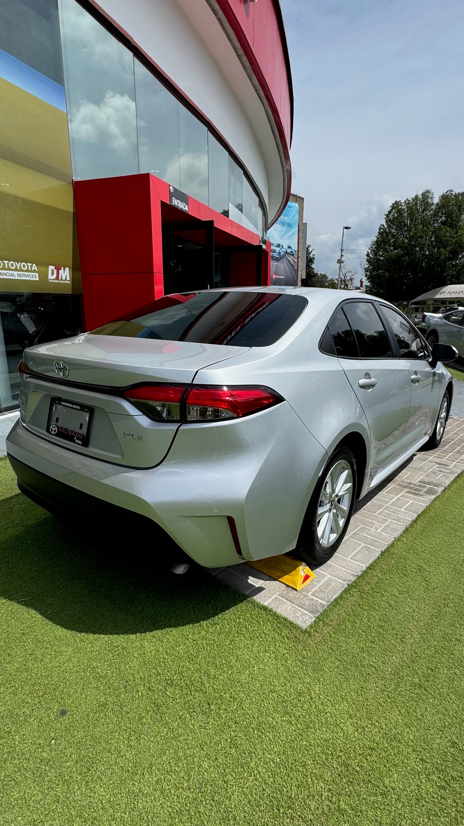 2023 Toyota Corolla XLE, L4, 1.8L, 140 CP, 4 PUERTAS, AUT