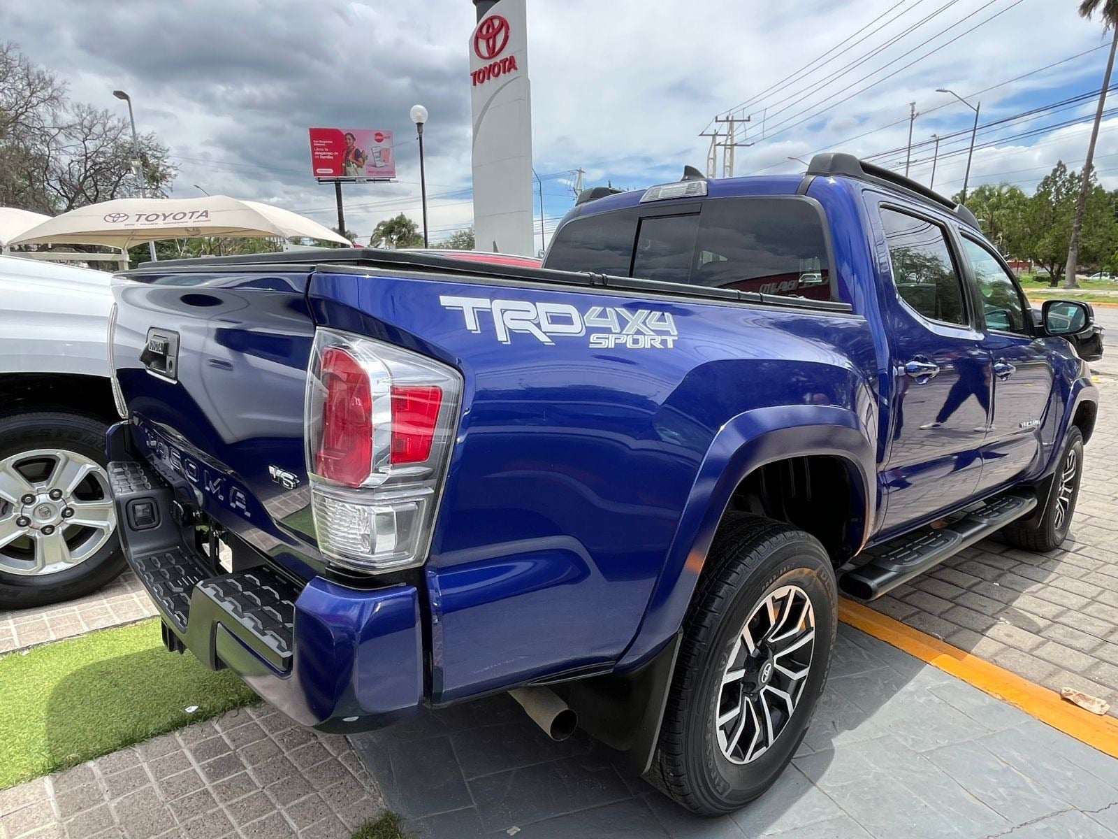 2023 Toyota Tacoma EDICION ESPECIAL, V6, 3.5L, 278 CP, 4 PUERTAS, AUT, 4X4